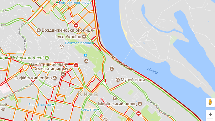 Гололедица в Киеве спровоцировала аварии и сильные пробки