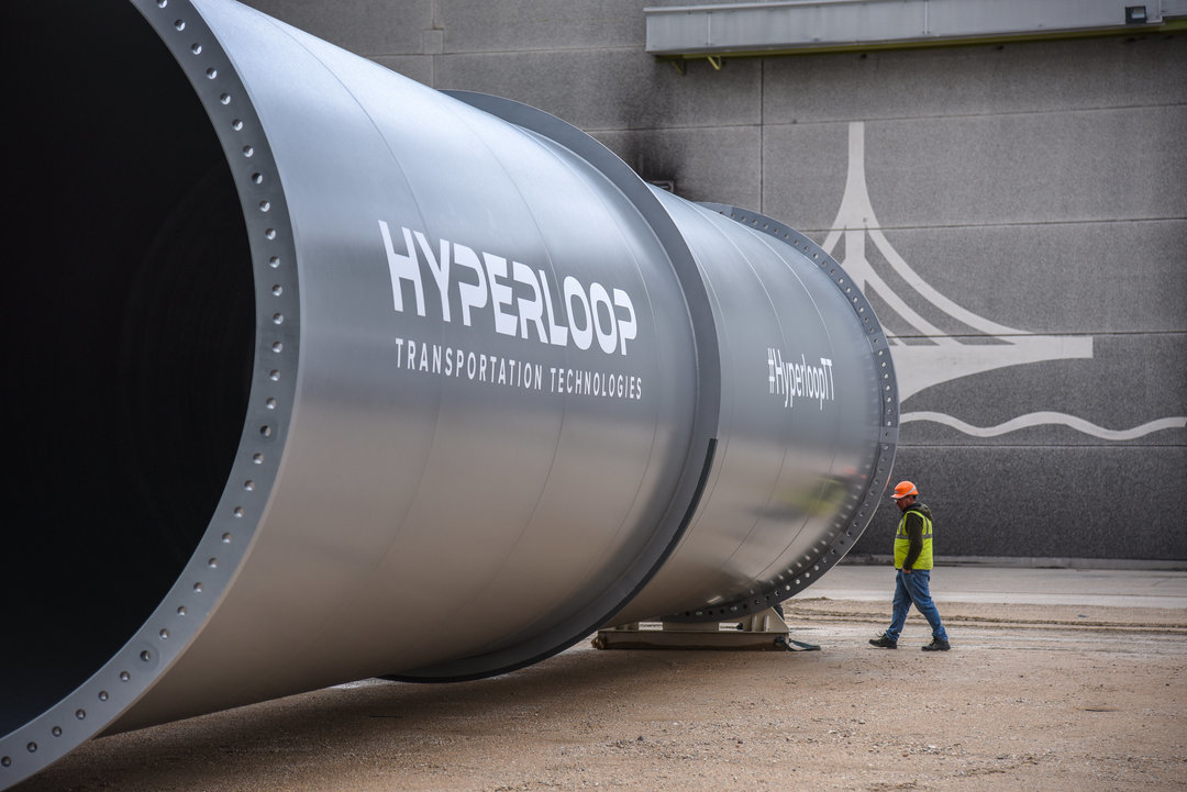Hyperloop не появится нигде в мире через год или два