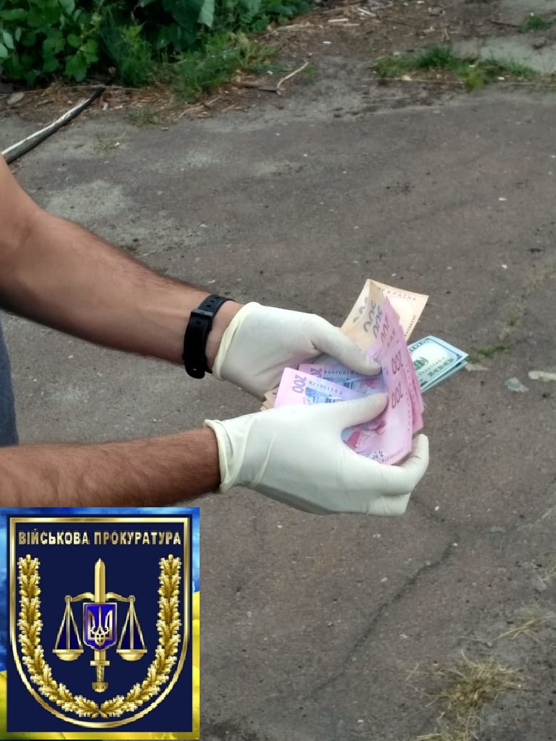 Игры в пейнтбол на Черниговском военном аэродроме за взятки устраивал военнослужащий (ФОТО)