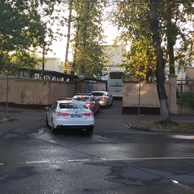 Из СИЗО «Лефортово» выехали автобусы с украинскими заключенными — СМИ (ФОТО, ВИДЕО)