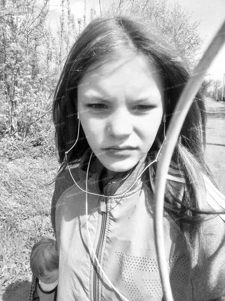 Изнасилование и убийство 13-летней девочки в Днепропетровской области: подозреваемый указал на место преступления (ФОТО)