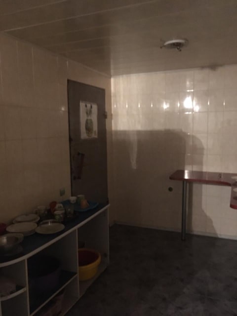 На Запорожье разоблачен реабилитационный центр, в котором незаконно удерживали 80 человек (ФОТО)