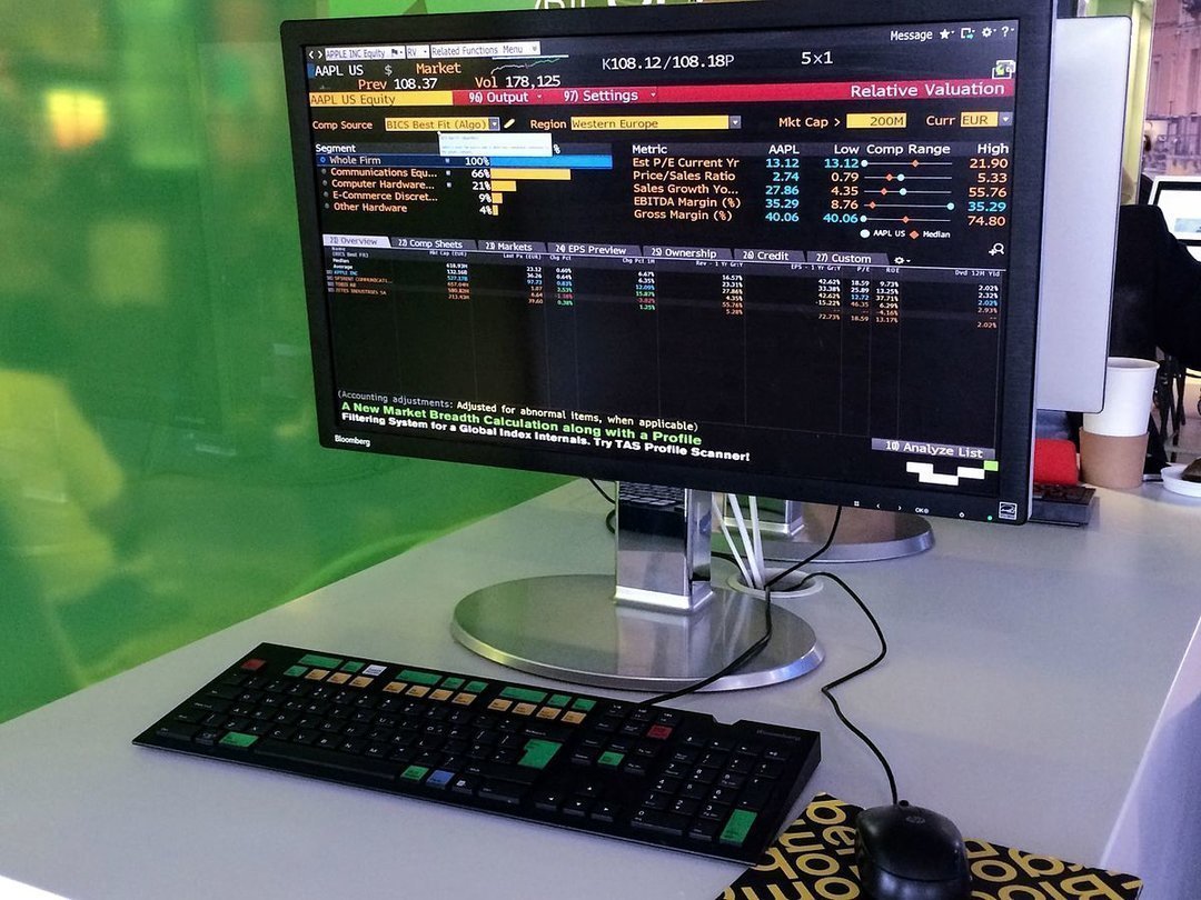 НБУ и Минфин заинтересованы в упрощении торгов ОВГЗ на платформах Bloomberg и Reuters