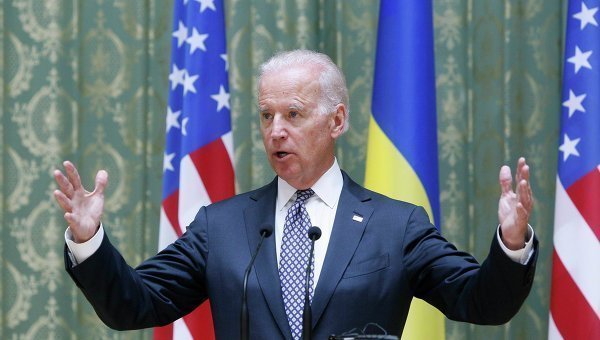 От Трампа требуют опубликовать текст телефонного разговора с Зеленским