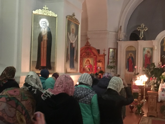 Пасха: как перед рассветом освящали куличи и снедь (ФОТО, ВИДЕО)