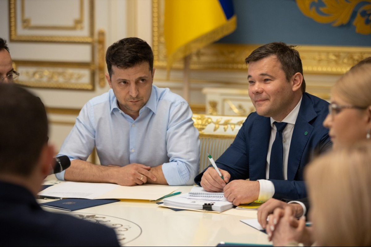 Первые 2000 часов Зеленского на посту президента: чем они запомнились