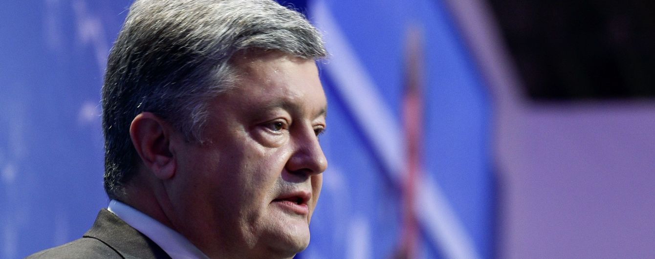 Порошенко анонсировал передачу ВСУ 200 единиц вооружения и техники, в том числе - 62 танков