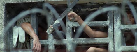 Поваленные деревья и хаос на железной дороге: разрушительная непогода в Европе унесла жизни трех человек