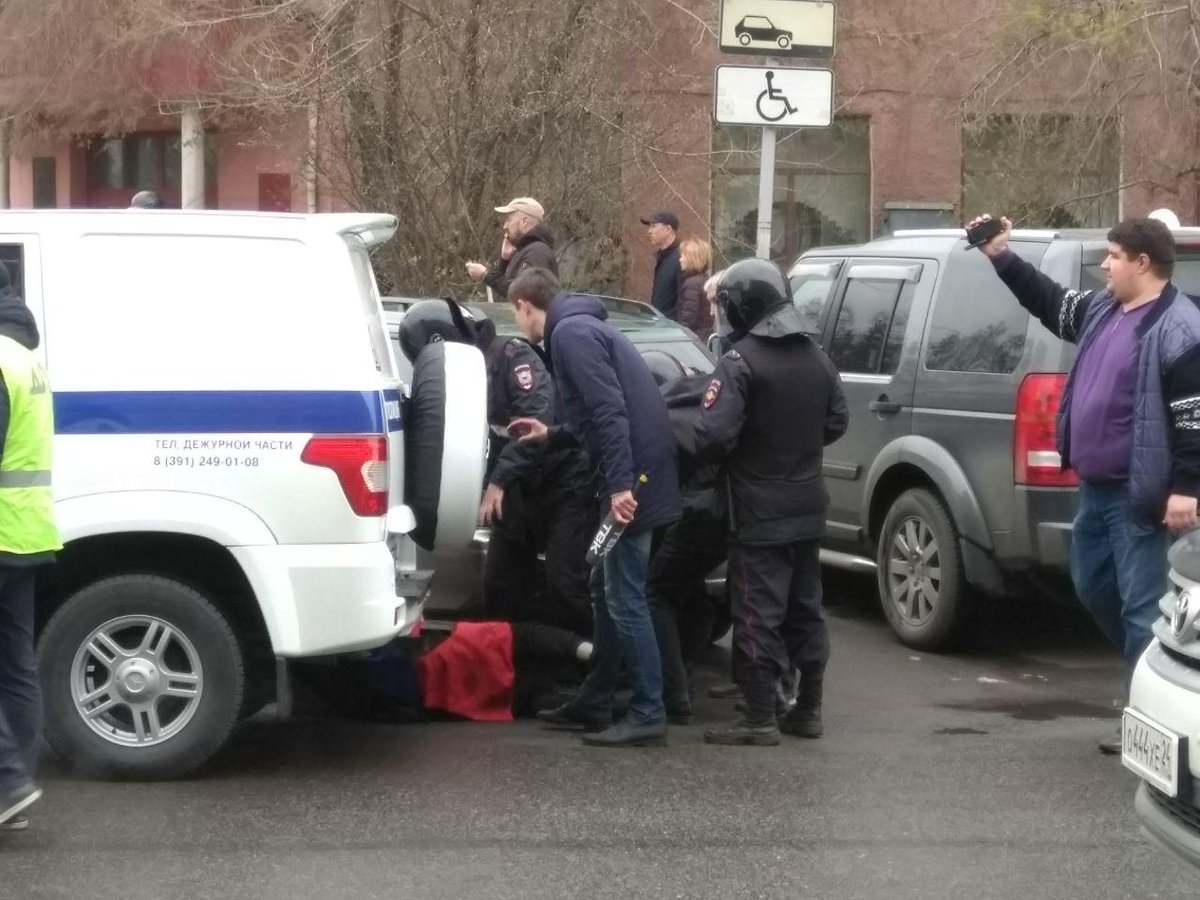 Протесты в России, обострение ситуации на Донбассе и открытие Евровидения-2018: Главное за выходные