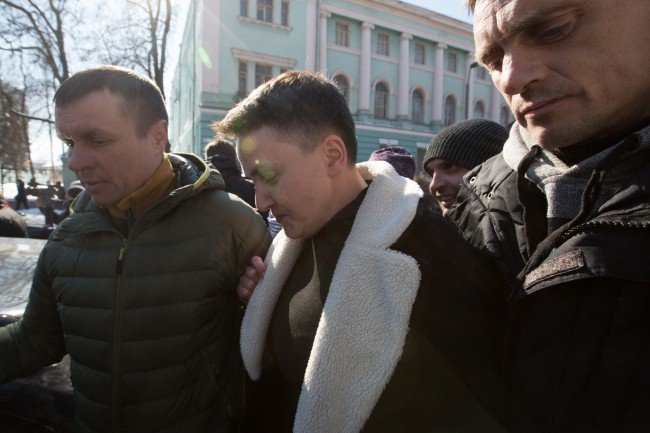 Савченко сообщили о подозрении и задержали