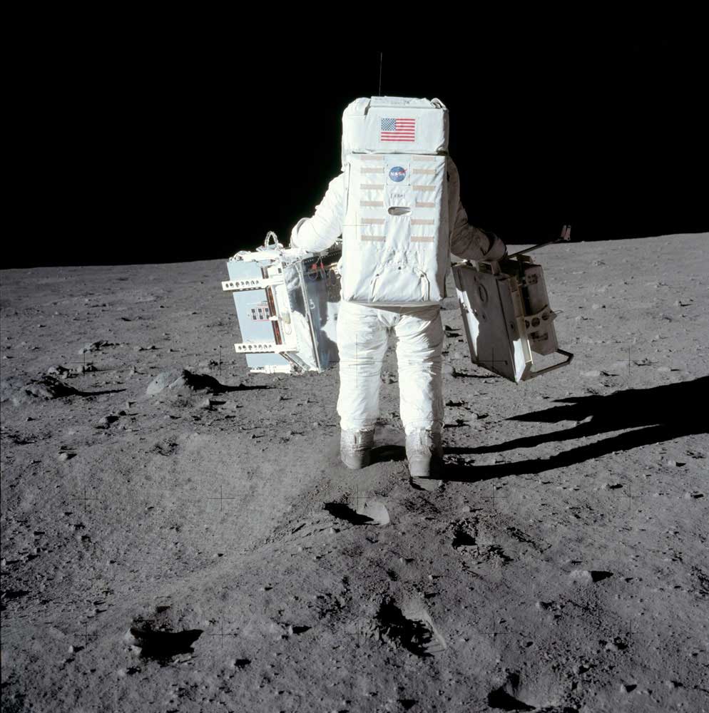Сегодня — 50-я годовщина высадки на Луну (ФОТО, ВИДЕО)