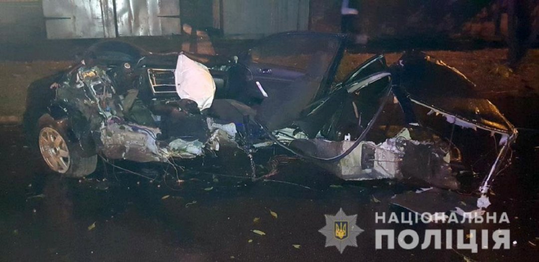 Смертельное ДТП в Чернигове: в аварии погибли четверо подростков (ФОТО)
