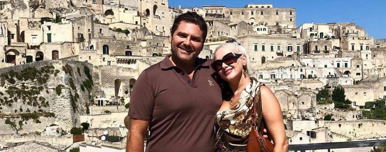 Стильні луки і екзотична страва: Катерина Бужинська показала світлини з італійських канікул