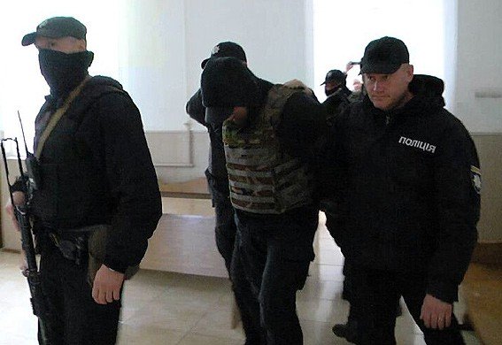 Суд арестовал подозреваемых в причастности к взрывам возле посольств, осквернения синагоги в Умани и других резонансных преступлений
