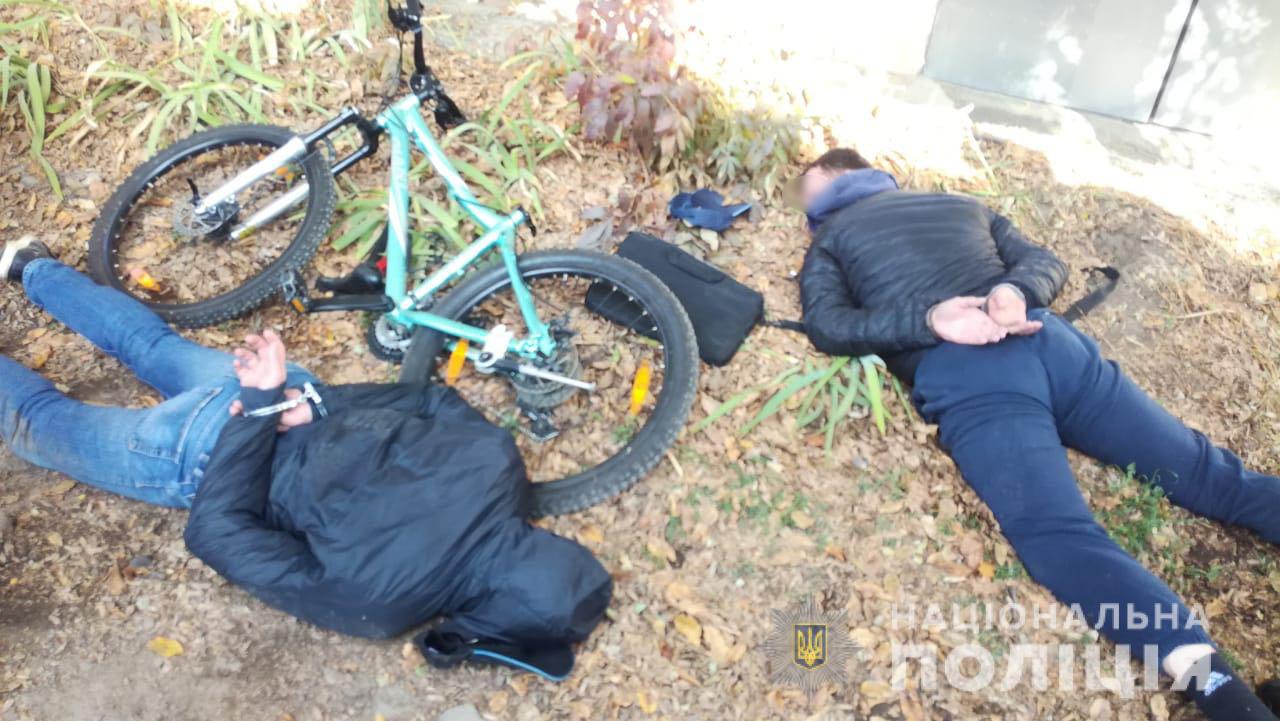 В Черновцах задержали преступную группу, подозреваемую в 10 ограблениях валютчиков
