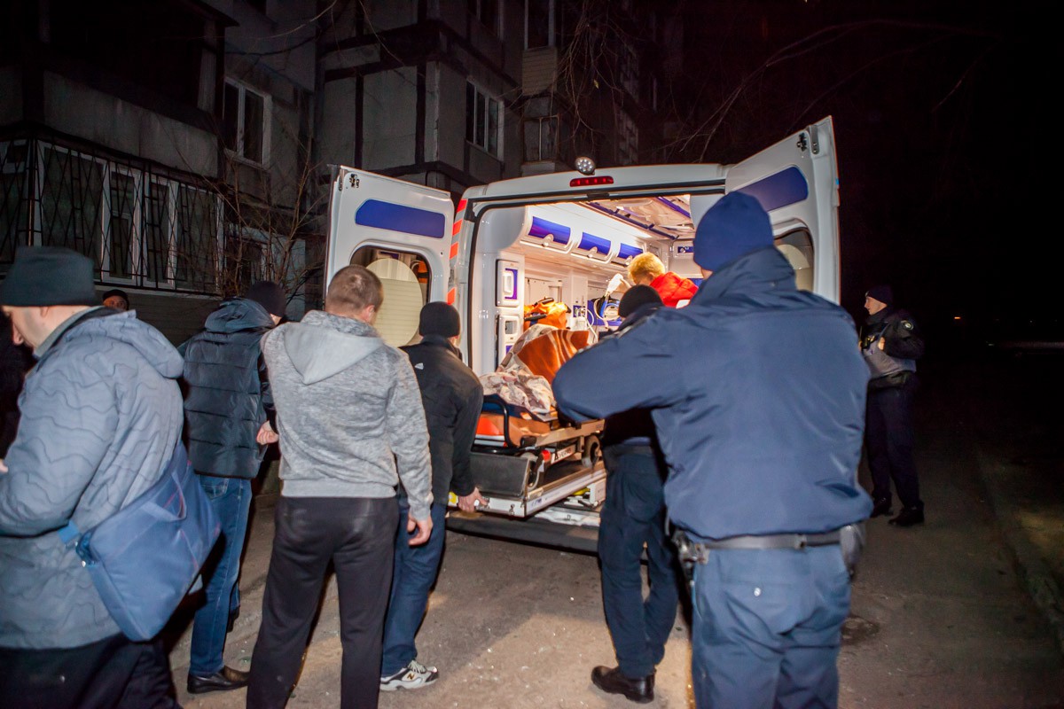В Днепре от взрыва в квартире пострадала женщина-полицейский