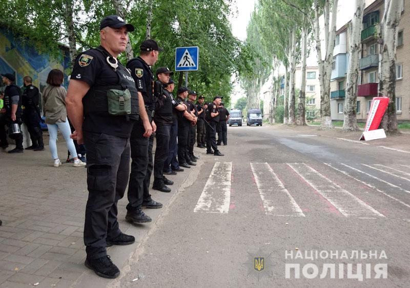 В Донецкую область прибыл новый отряд спецназовцев для охраны ОИК