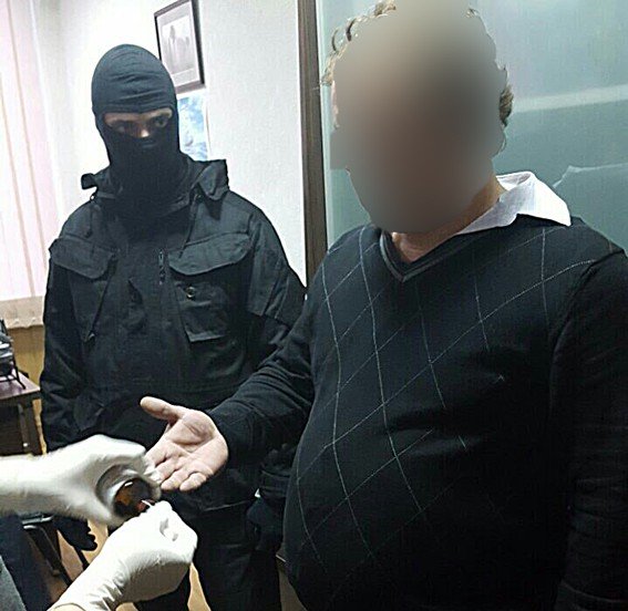 В Харькове руководство завода задержали за вымогательство 1,5 млн грн взятки