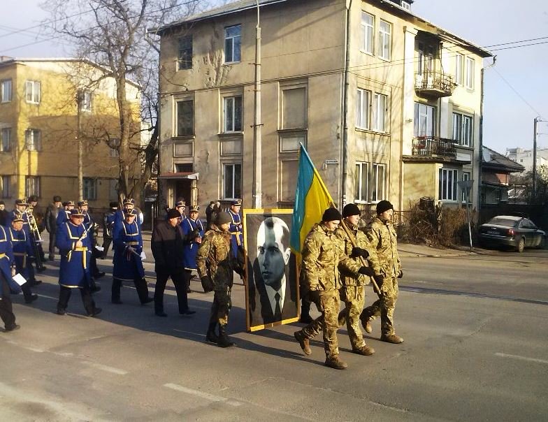 В Ивано-Франковске около 300 человек чтят память Бандеры