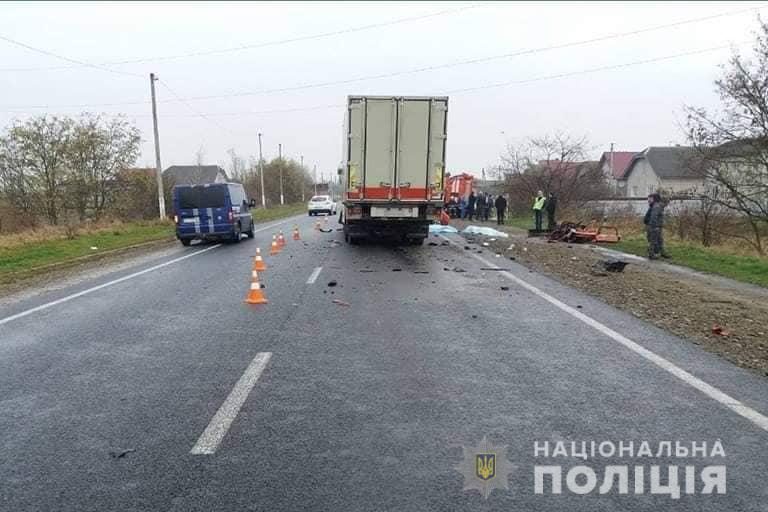 В Ивано-Франковской обл. водитель не справился с управлением и вылетел на встречку, есть погибшие