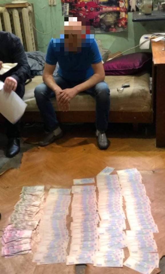 В Киеве на взятке в 200 тыс. грн задержан замдиректор одного из столичных театров
