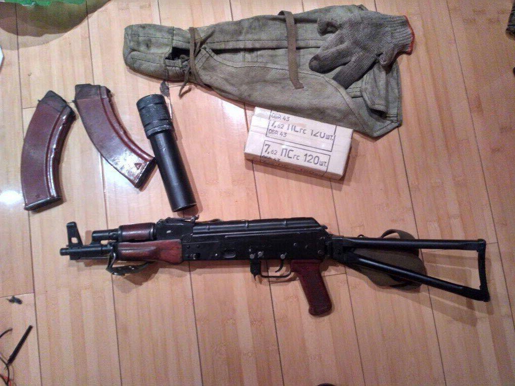 В Киеве задержали две группы мошенников, которые с помощью поддельных карточек похитили из госбанка 6 млн грн