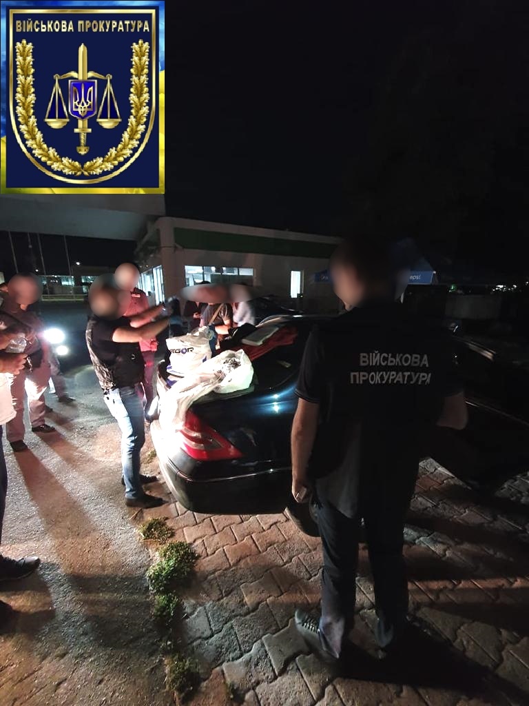 В Киеве задержали наркоторговцев, поставлявших военным амфетамин (ФОТО)