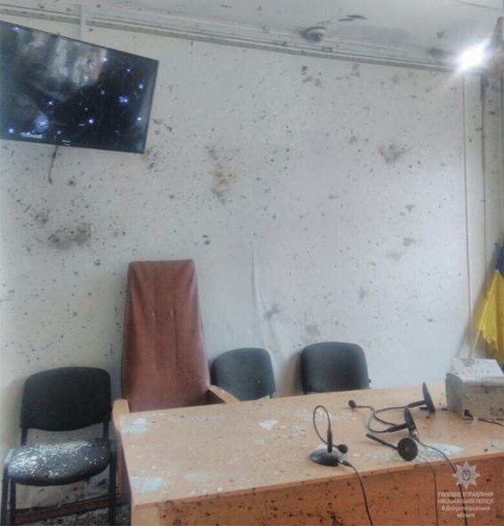 В Никополе освободили двух подозреваемых, пострадавших при взрыве в суде