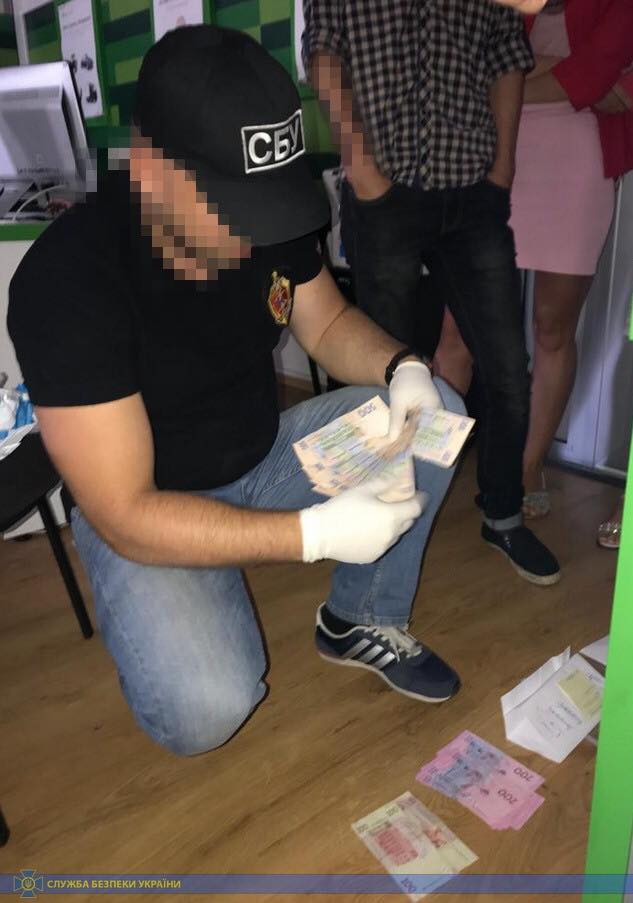 В Одессе менеджер госбанка требовал деньги за списание кредиторской задолженности