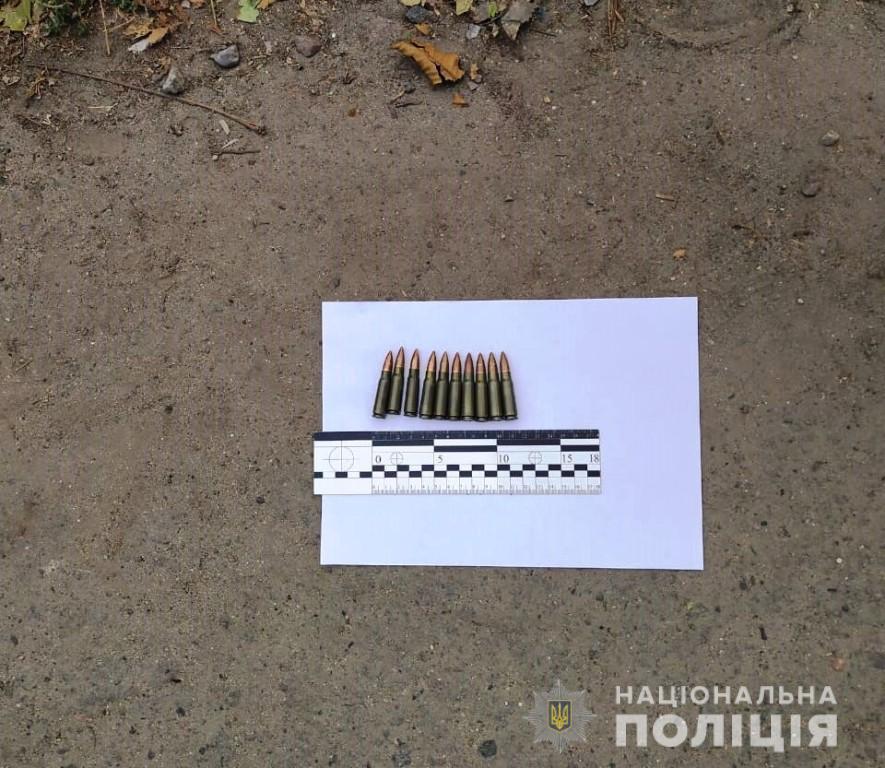 В Одессе пьяный мужчина устроил на улице стрельбу из карабина (ФОТО, ВИДЕО)
