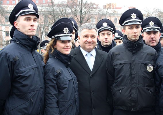 В Полтаве 245 патрульных полицейских приняли присягу
