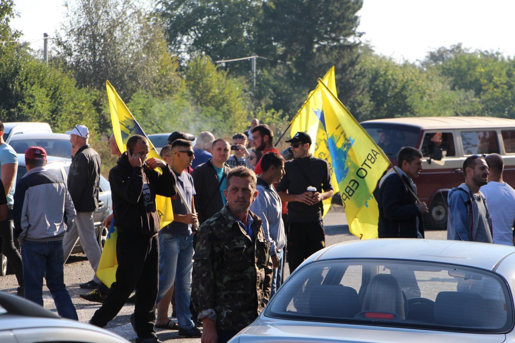 В Полтавской области водители на еврономерах перекрывали трассу Киев - Харьков