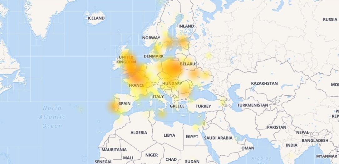 В работе Facebook произошел сбой, люди массово жалуются на проблемы с доступом