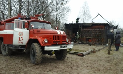 В Ровенской области при пожаре погибли трое детей