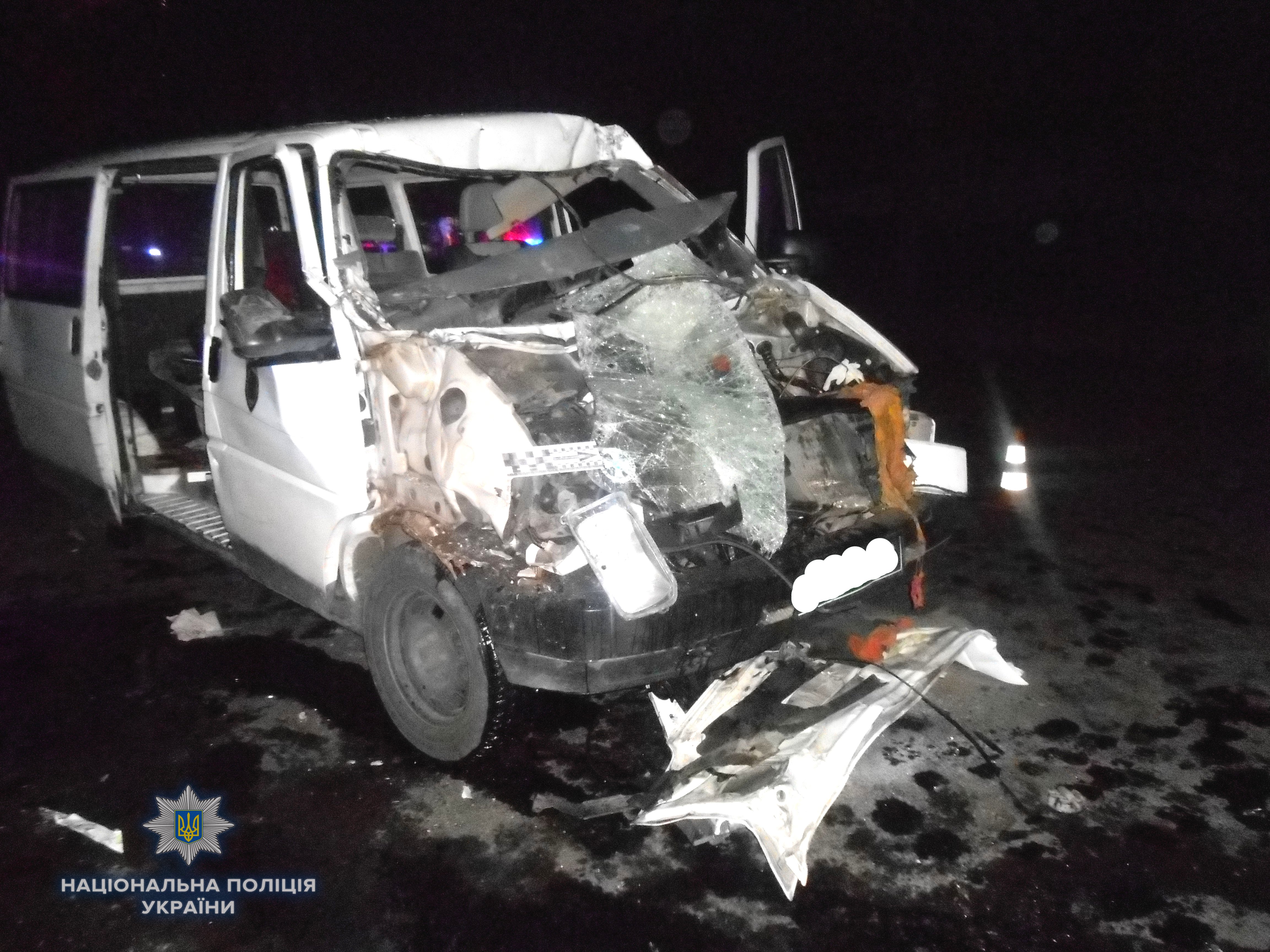 В Ровно Volkswagen с военными попал в смертельное ДТП