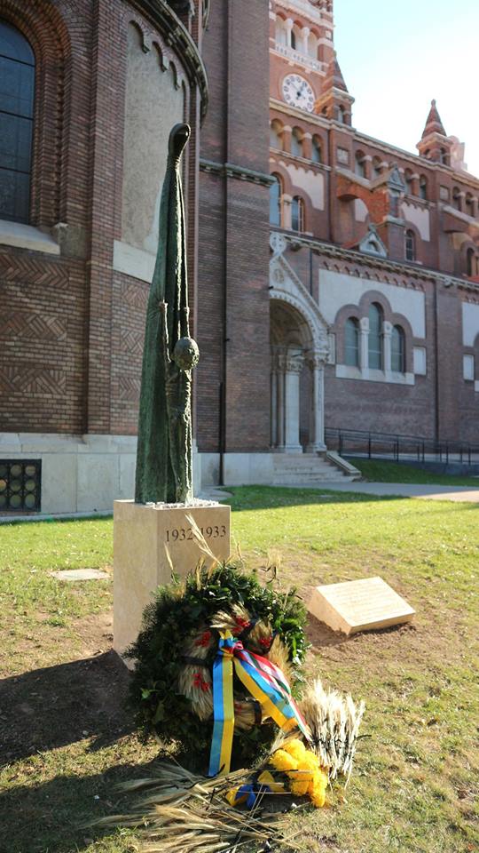 В Венгрии открыли памятник жертвам Голодомора в Украине 1932-1933 годов