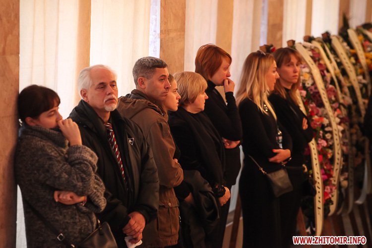 В Житомире попрощались с актрисой Дизель-шоу Мариной Поплавской