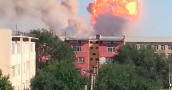 Взрывы на военных складах в Казахстане: есть жертвы и раненые (ФОТО, ВИДЕО)