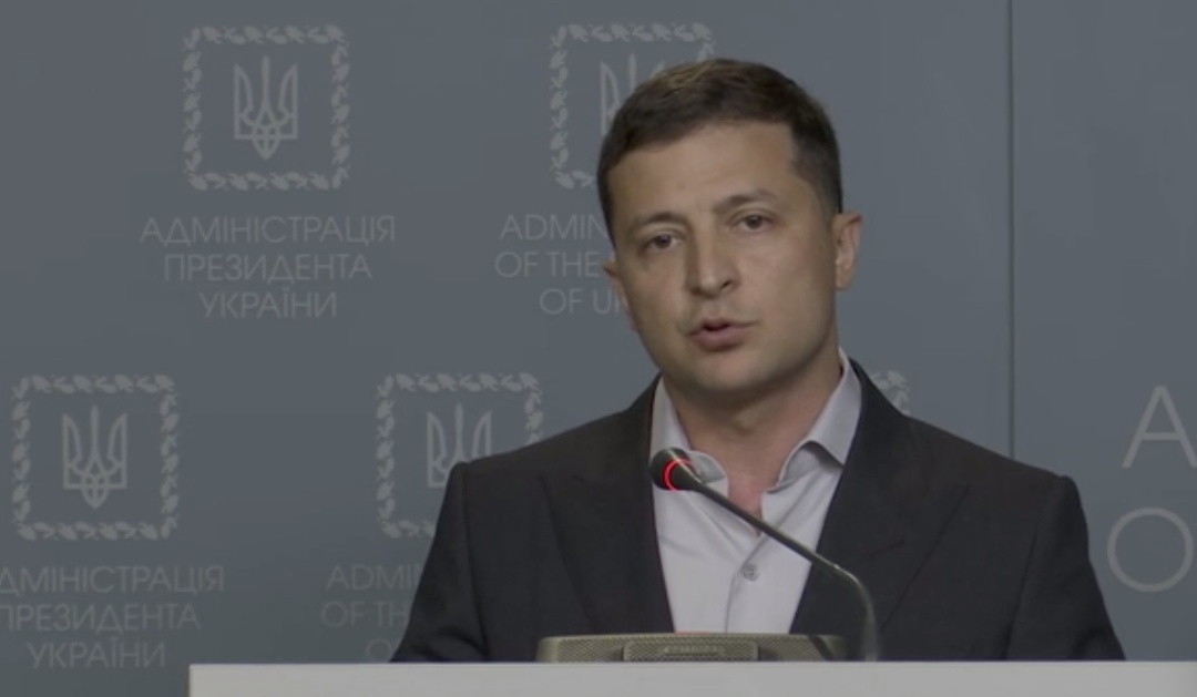 Зеленский позвонил Путину и попросил его повлиять на боевиков на Донбассе