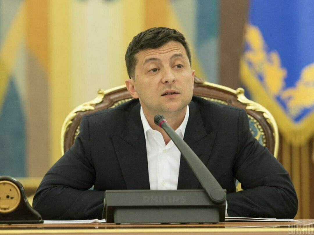 Зеленский упростил процедуру получения гражданства для политически преследуемых россиян