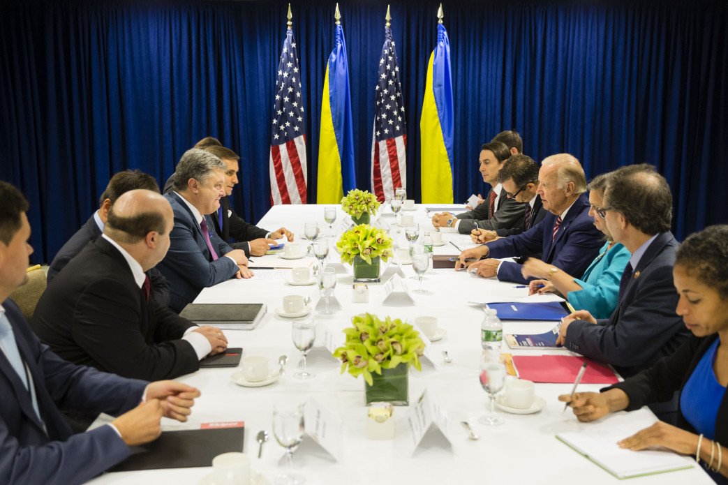 Байден: США готовы предоставить Украине 1 млрд долл. кредитных гарантий
