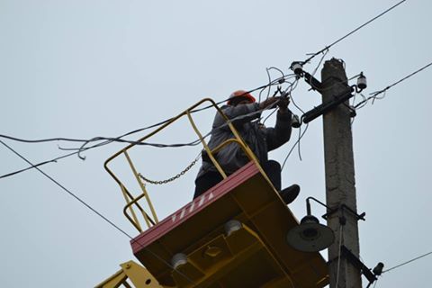 В Авдеевке начались восстановительные работы