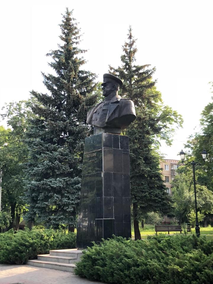 В Харькове восстановили памятник Жукову
