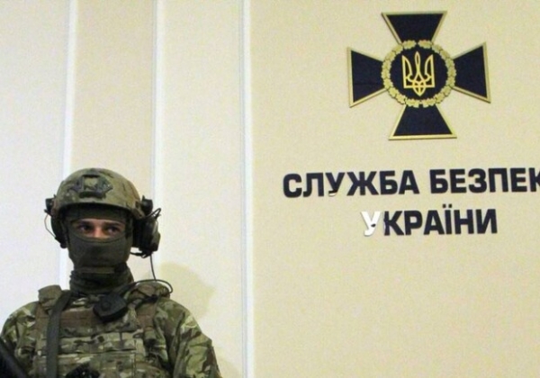 В Одессе задержали экс-бойцы ДНР и любительницу "русского мира"