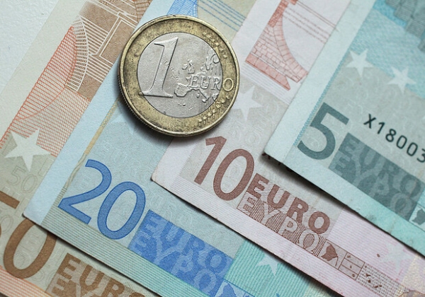 Курс валют в Украине 13 апреля 2023: сколько стоит доллар и евро