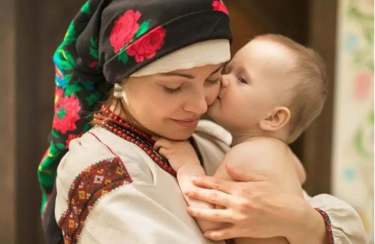 Люблю тебе, мамо! Зворушливі привітання з Днем матері