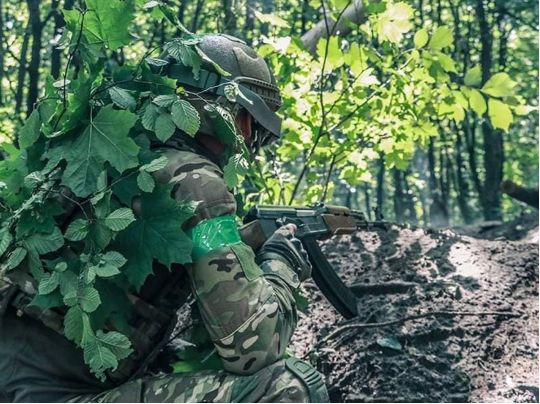 Тривають важкі бої: в Генштабі розповіли, де ЗСУ ведуть успішні наступальні операції