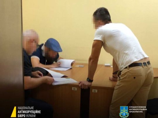 У змові — відомі бізнесмени та екс-мер: правоохоронці розкрили схему заволодіння Одеським аеропортом