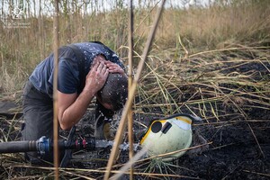 В Одессе на Хаджибейской дороге на полях горело более одного гектара: cпасатели заметили смерч 