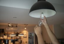 В понедельник некоторые одесситы снова остались без света: адреса